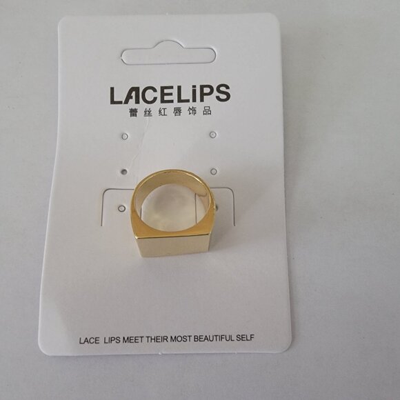 Lacelips Unisex Gold Flat Block Ring - Picture 3 of 5